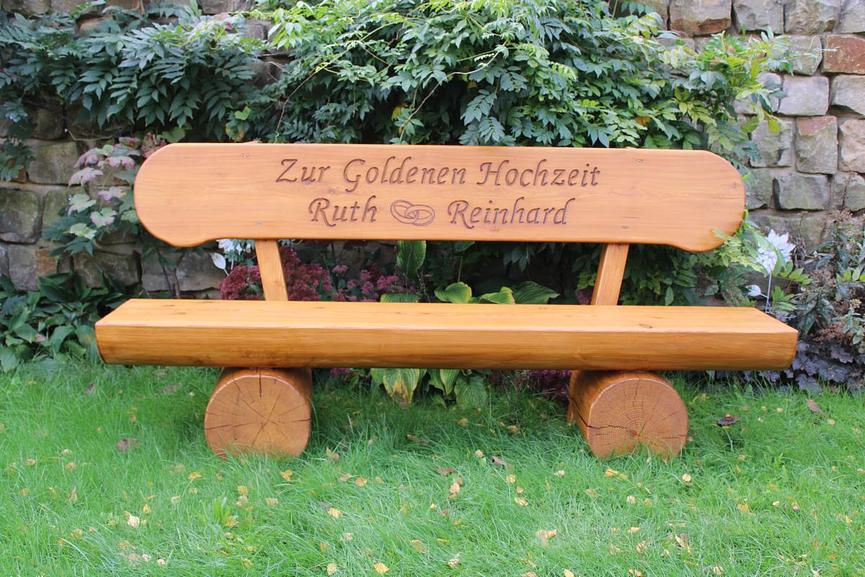 Bild 5 Gartenbank mit Gravur. Hochzeitsgeschenk. Jubiläumsgeschenk. Krongartmöbel.