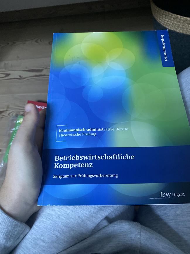 Bild 1 Betriebswirtschaftliche Kompetenz (Buch)