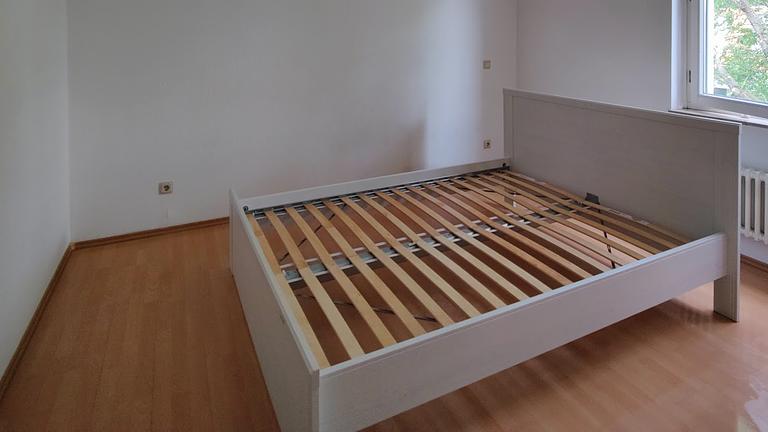 IKEA 140x200 Bett mit Federholzrahmen und 2 Schubkästen ohne Matratze