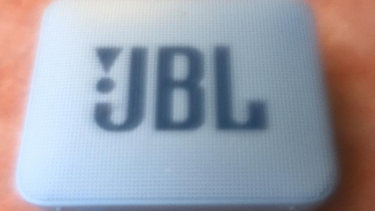 JBL 00 Essential Bluetooth Lautsprecher