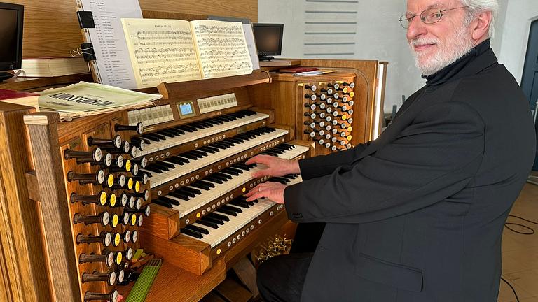 5-Sterne-Organist bietet Unterricht