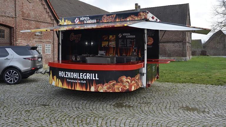 Suche Stellplatz für Imbisswagen ( Holzkohlegrill )