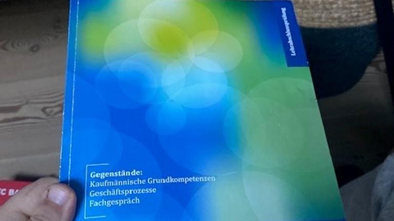 Hotel- und Gastgewerbeassistent - Skriptum zur Prüfungsvorbereitung